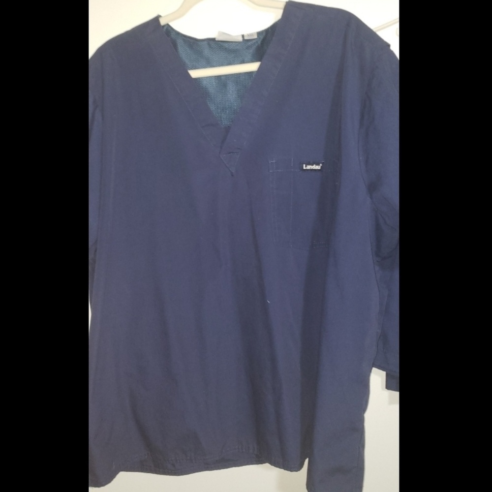 Landau navy blue scrub top size XXL excellent